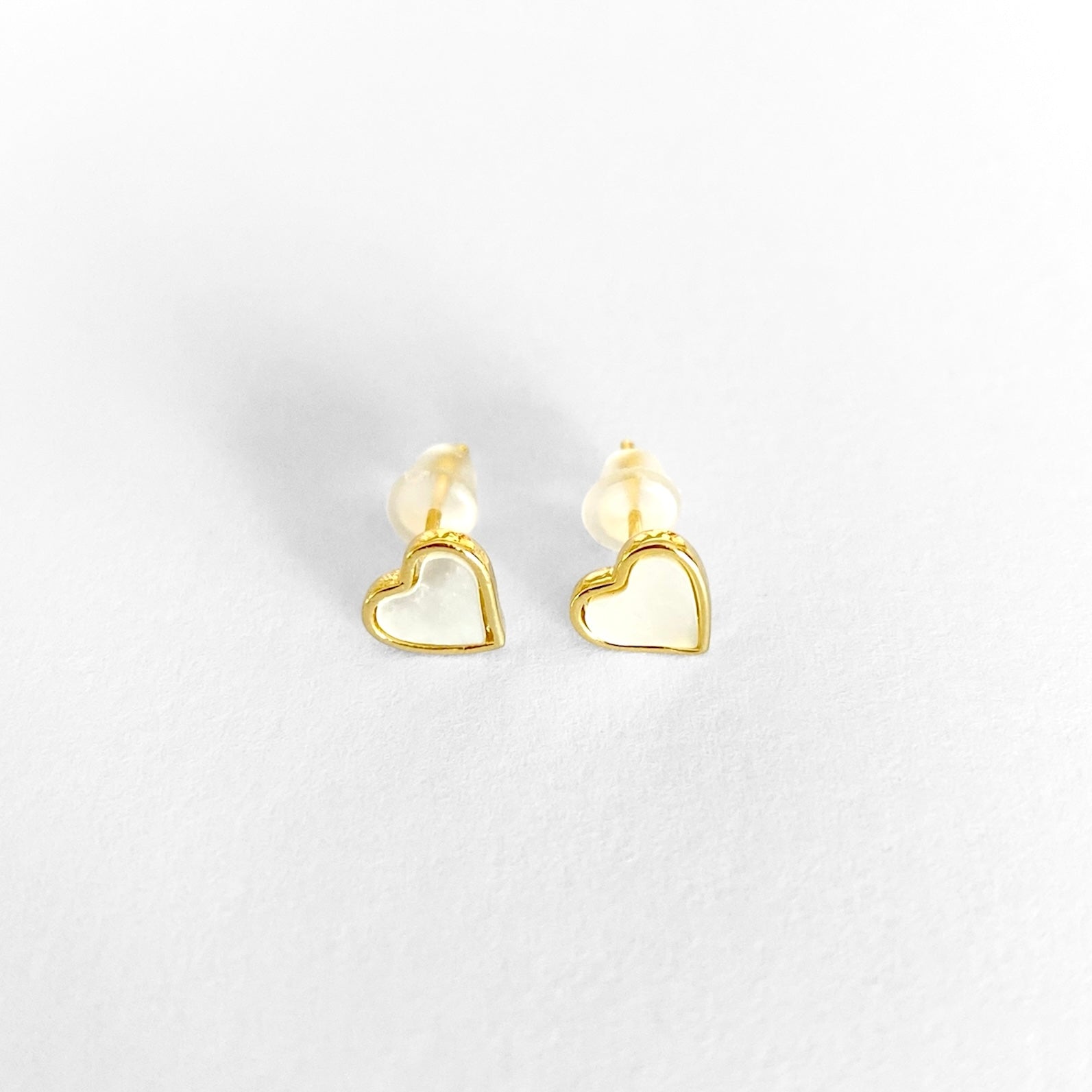 Broqueles corazón blanco