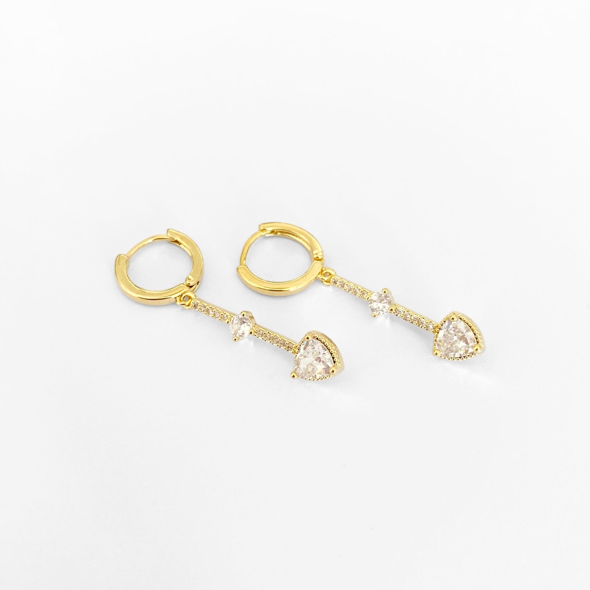 Huggies doble zirc colgante