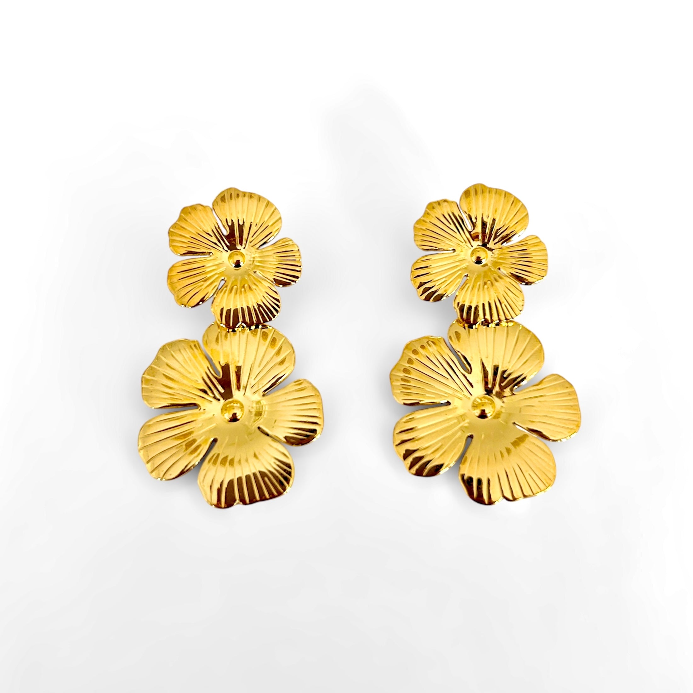 Aretes doble flor dorada