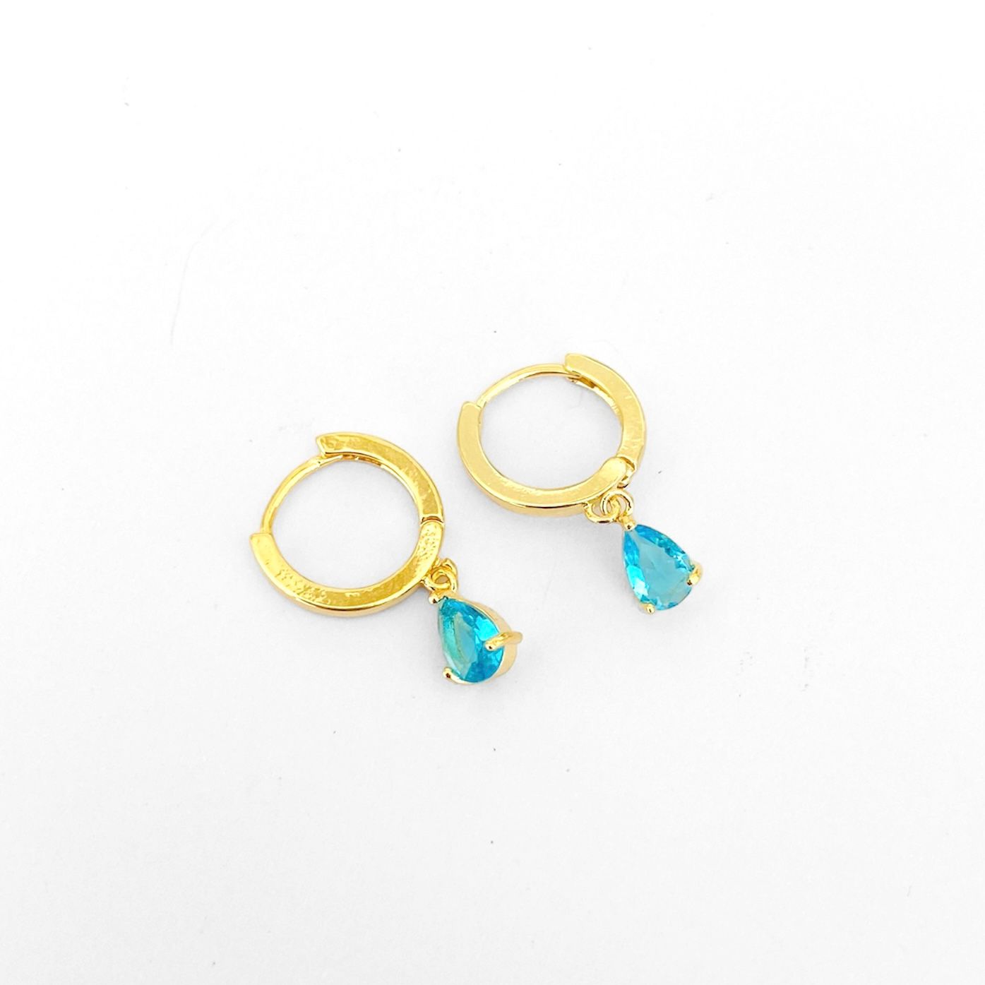 Aretes gota azul