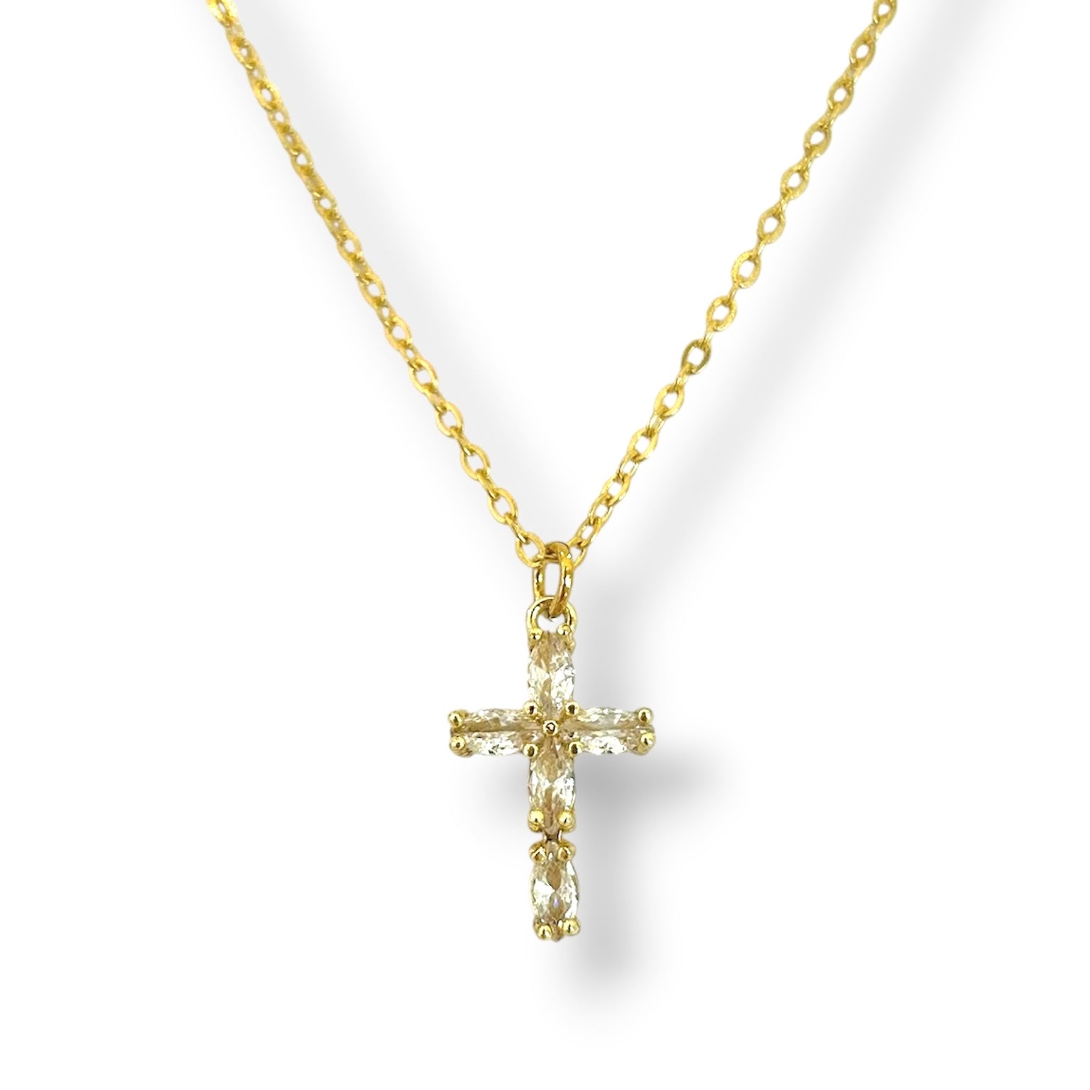 Cadena cruz zirconia mediana