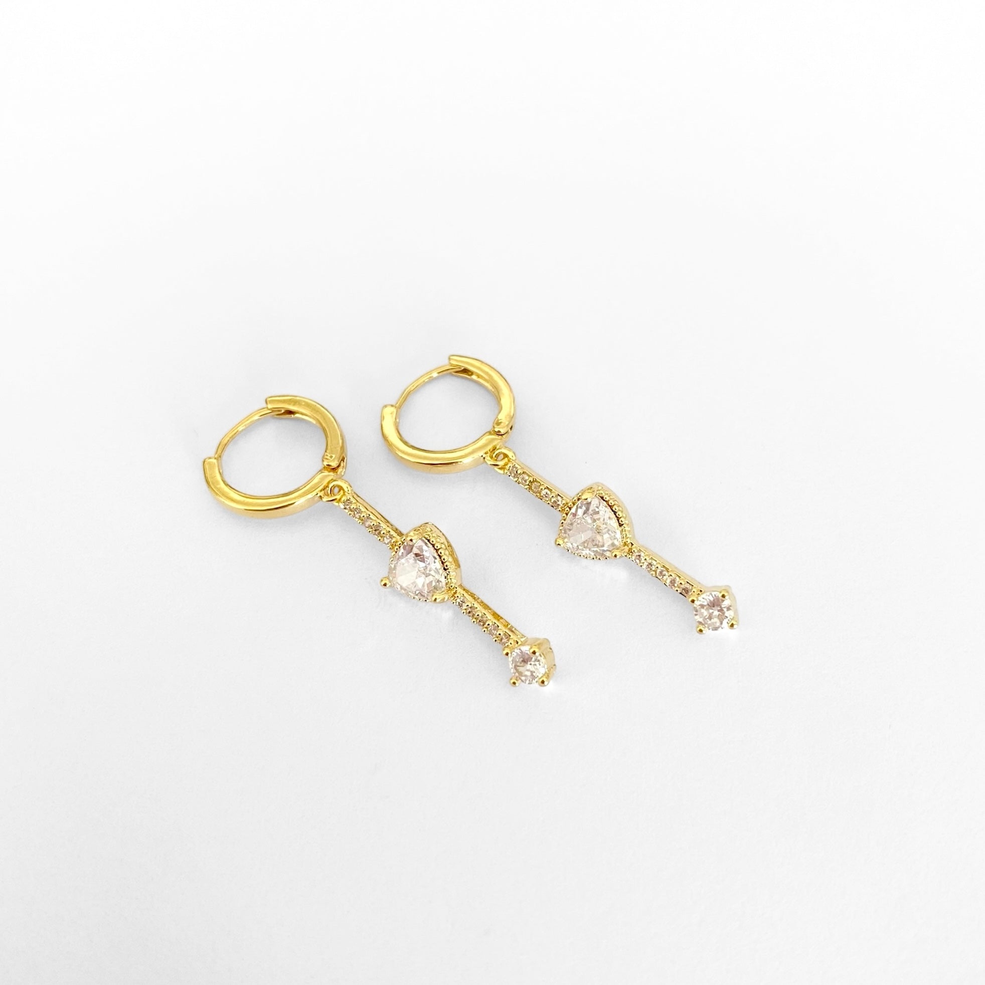 Huggies triángulo/zirc colgante