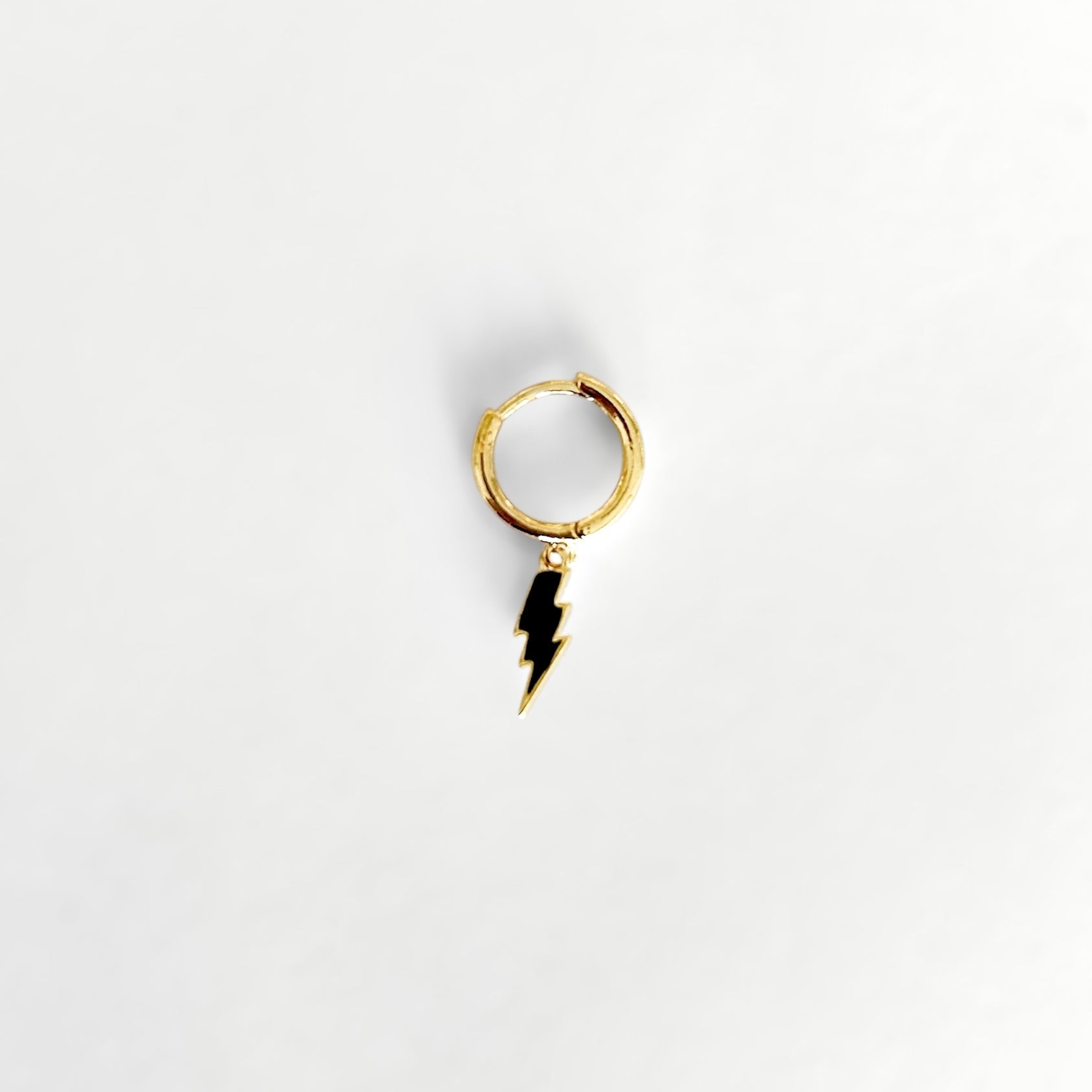 Piercing arracada Rayo negro