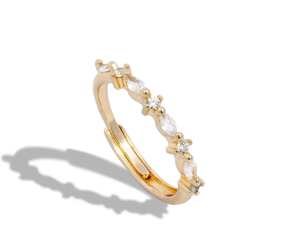 Anillo Isabella zirc