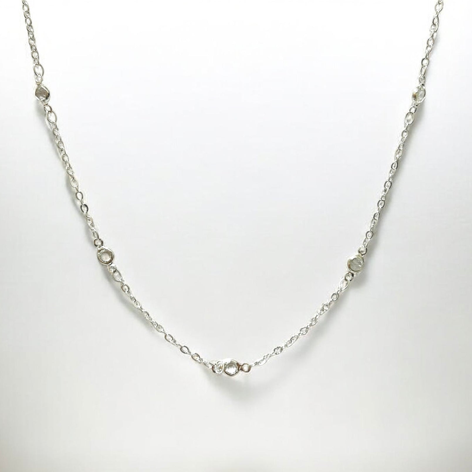 Choker zirc plata
