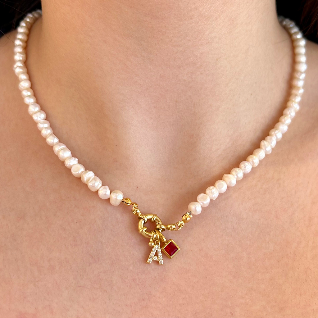 Sorelle Pearl necklace Initial