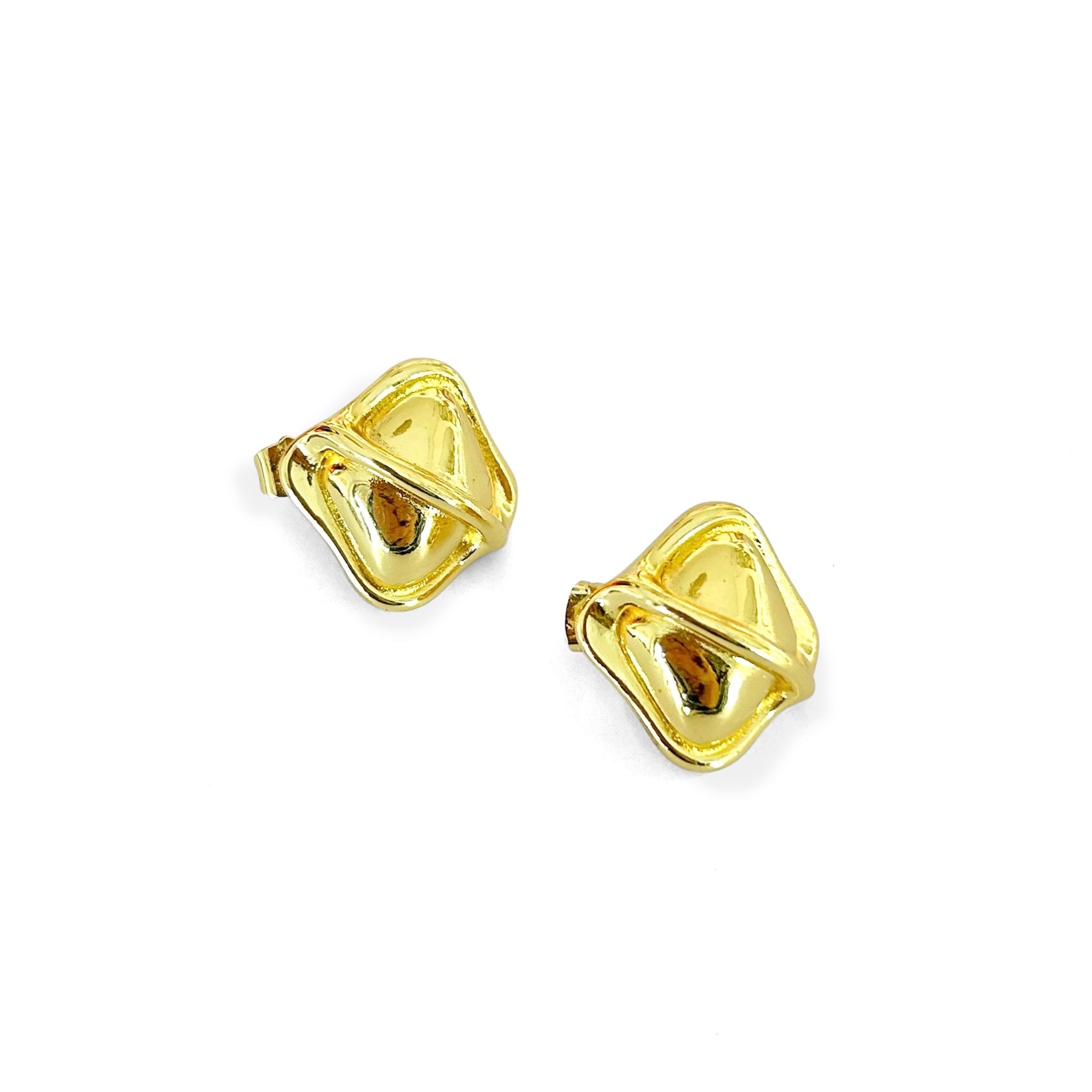 Aretes cuadro dorado
