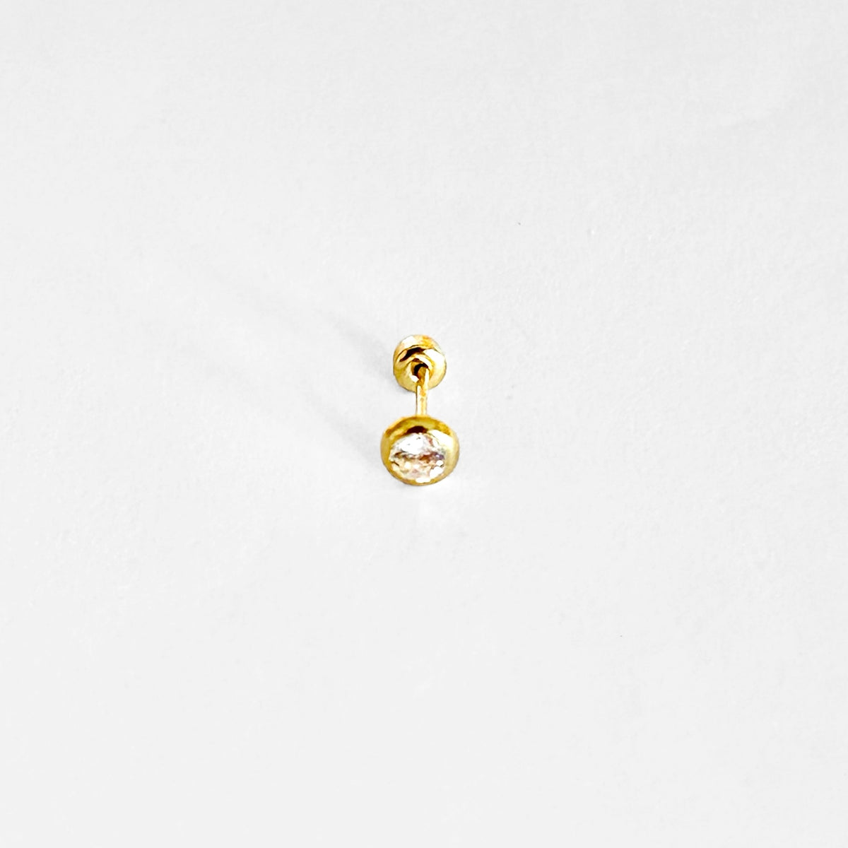 Piercing círculo zirconia oro10k
